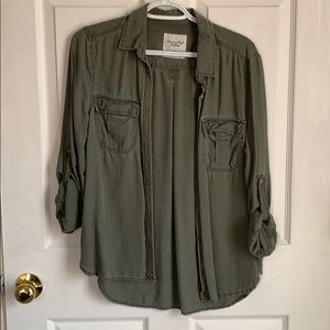 American Eagle button up